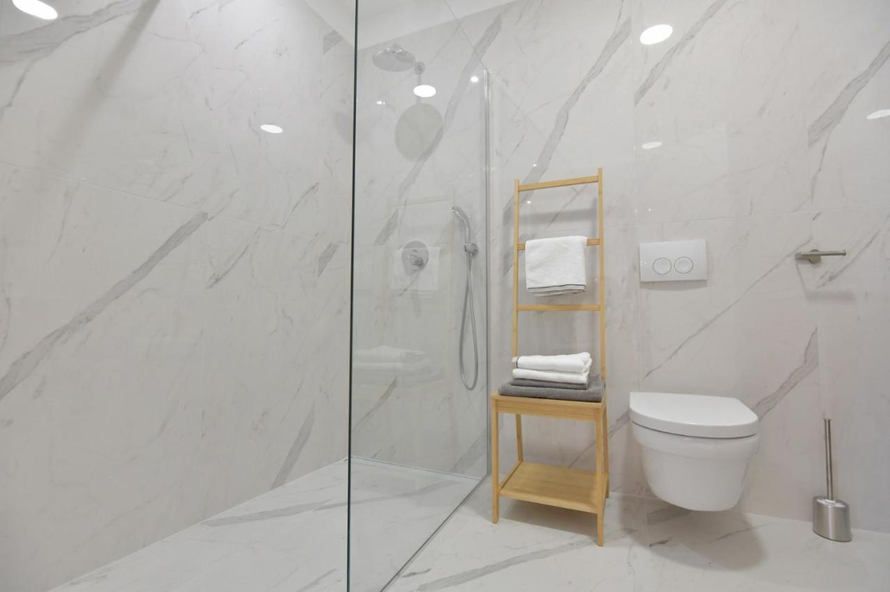 Apartment Family Plazina - Place 1 & 2 *
